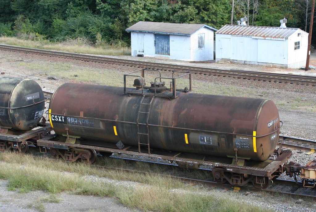 CSX 993409 on Q684